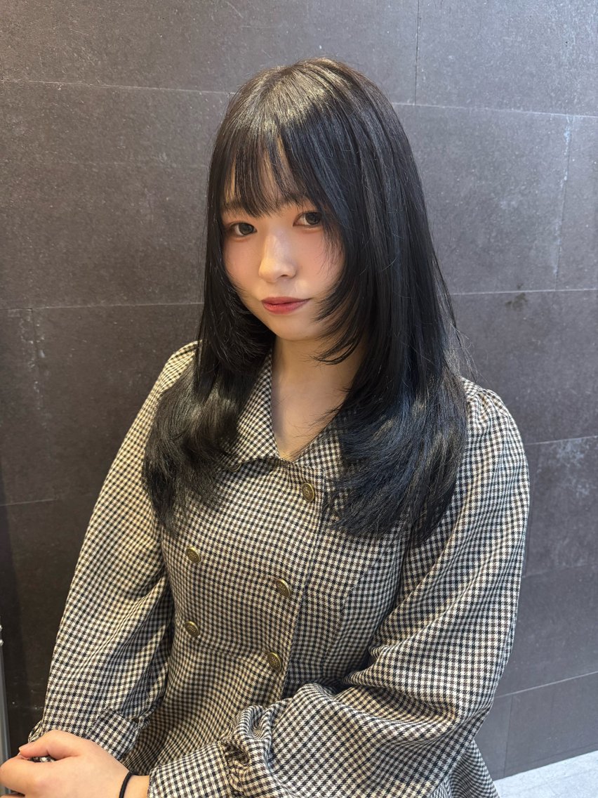 セミロング 顔周りカット レイヤーカット カット ヘアカラー トリートメント 髪質改善🧚レイヤー 🩵ワンホン/岡山駅のヘアスタイル