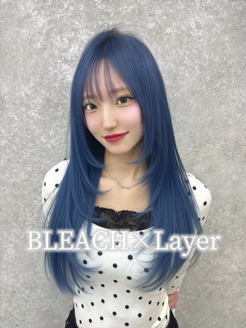 ロング カラー ブリーチ ブルーカラー 透明感カラー ネイビーカラー シルバー 🩵mai🩵 艶髪/レイヤーカットのヘアスタイル