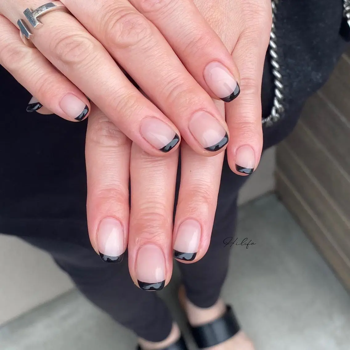 ネイル フレンチネイル ネイルチップ ハンドネイル Nail Adore.のネイルデザイン