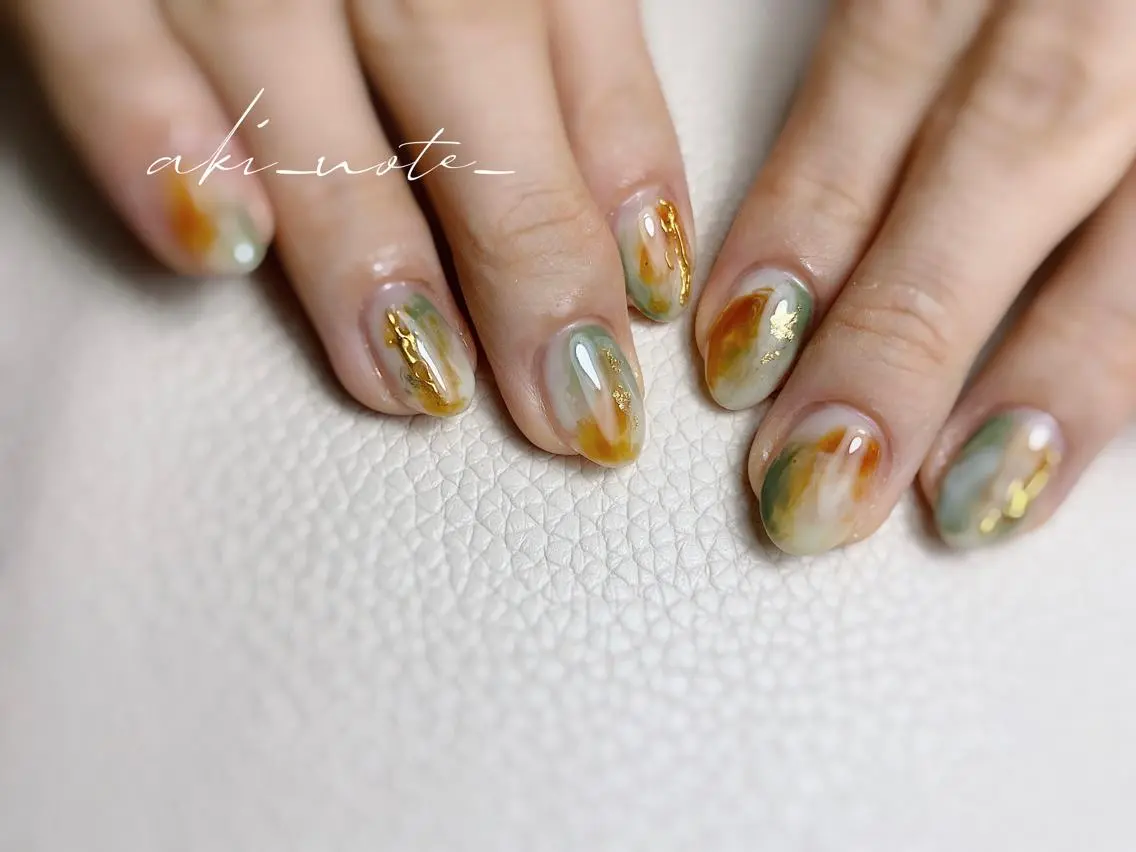 ネイル ブラウン ニュアンスネイル ハンドネイル フットネイル GRANDE大須 栄/店長 aki🌙のネイルデザイン