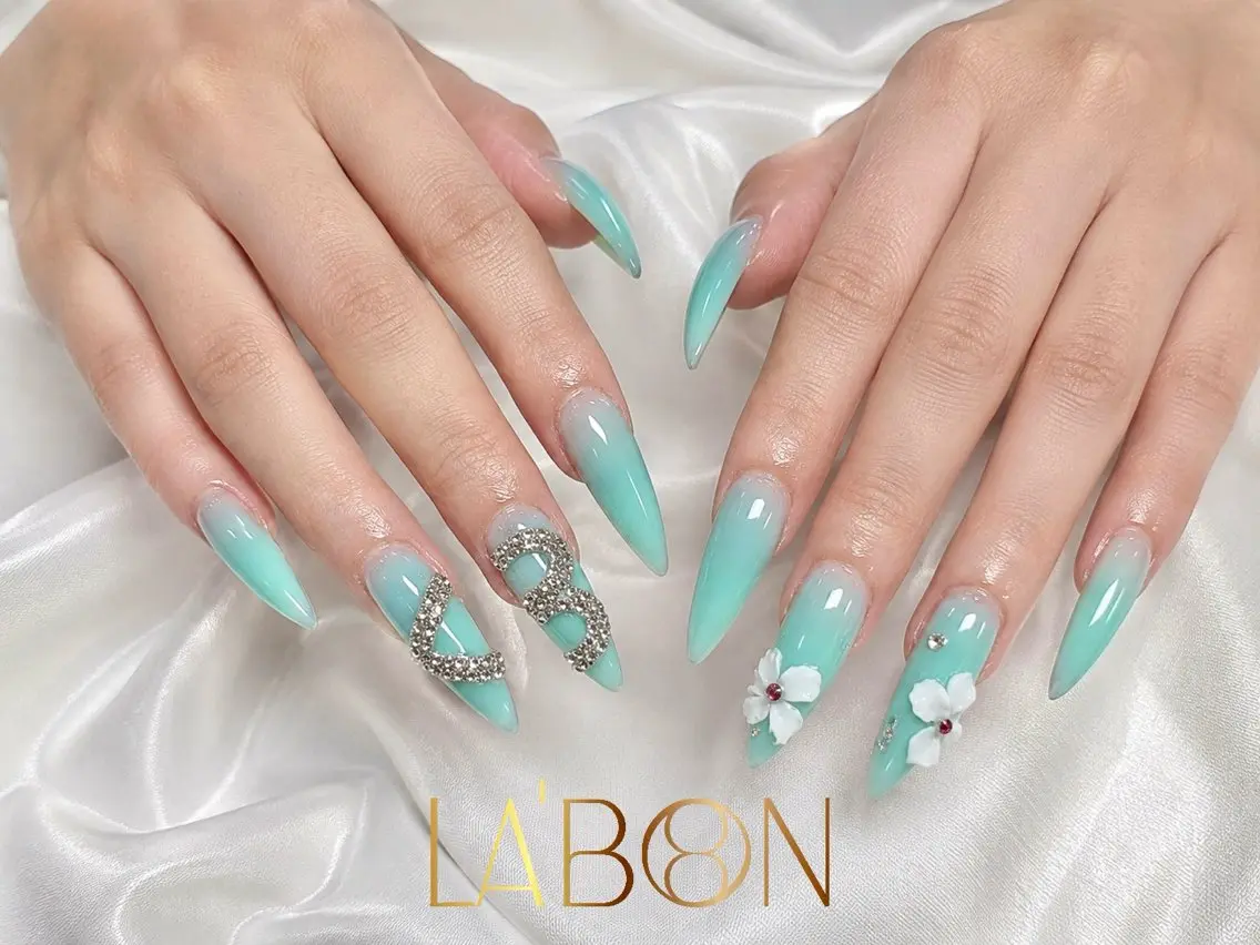 ネイル アートネイル ジェルネイル キラキラネイル 韓国ネイル ロングネイル ハンドネイル Labon Nails Artのネイルデザイン