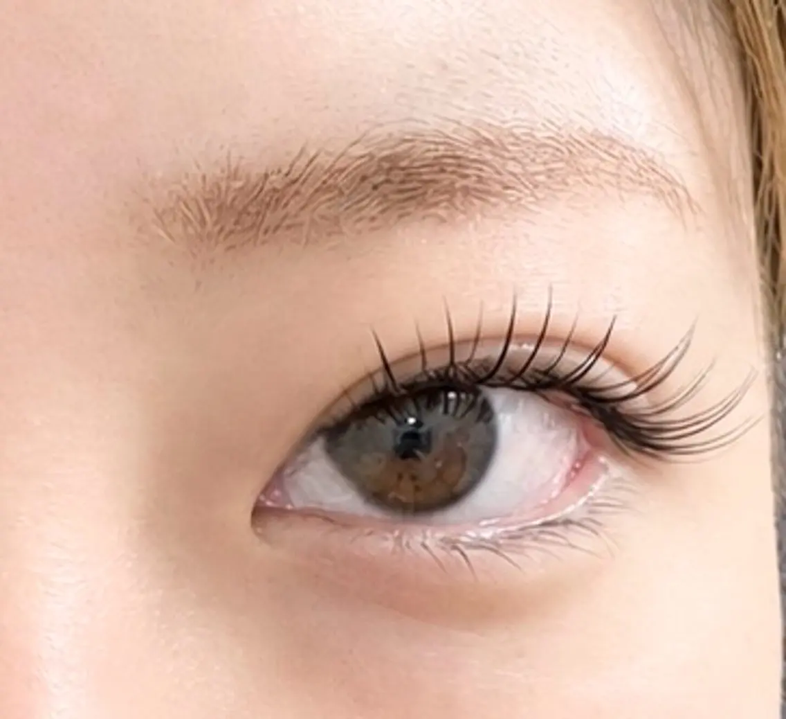 フラットラッシュ👀120本✨デザインご相談に乗ります✨他店オフは別途500円頂戴します✨の写真
