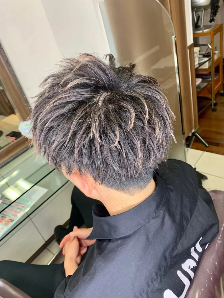 【メンズ限定】カット＋ハイライトカラーの写真