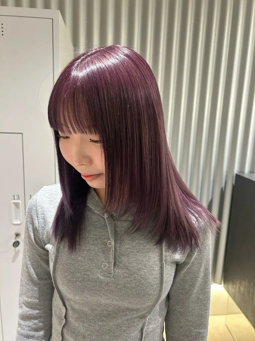 セミロング カラー 🫒オリーブ/透け感 レイヤー🌿モエカのヘアスタイル