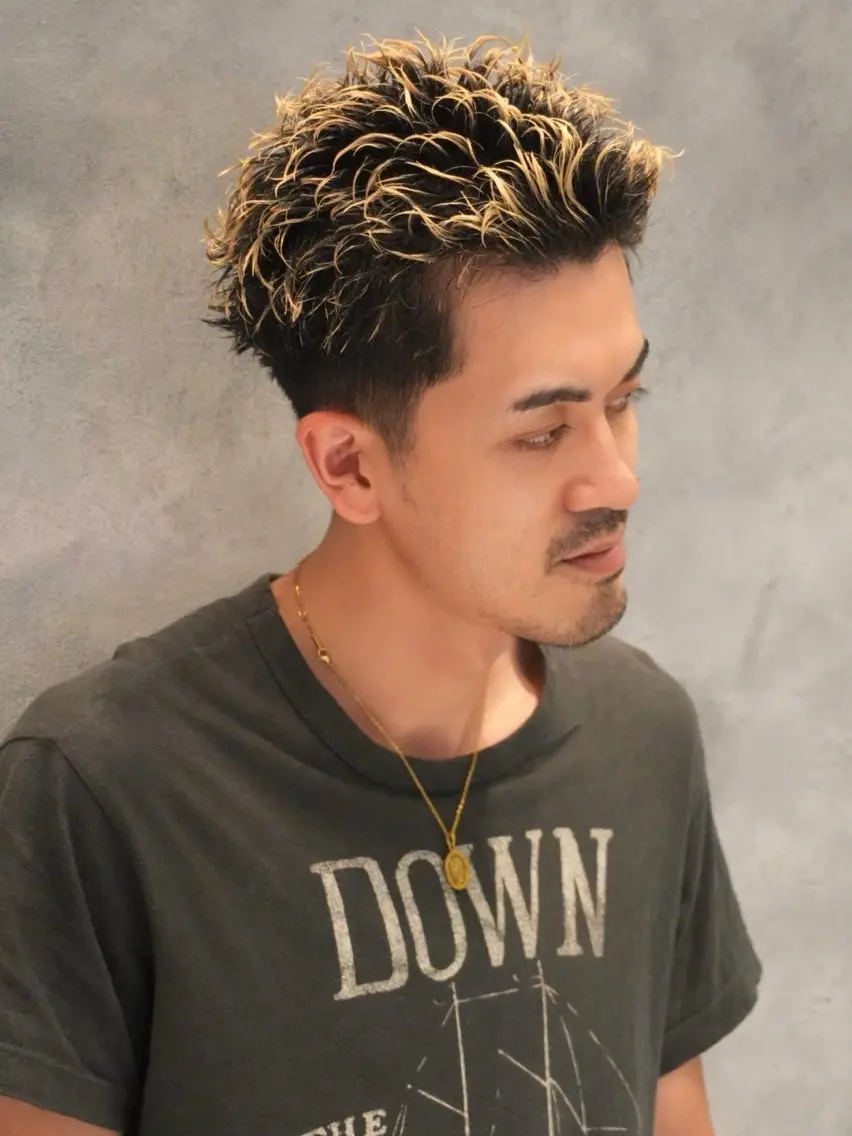 ショート 霜 良太のヘアスタイル