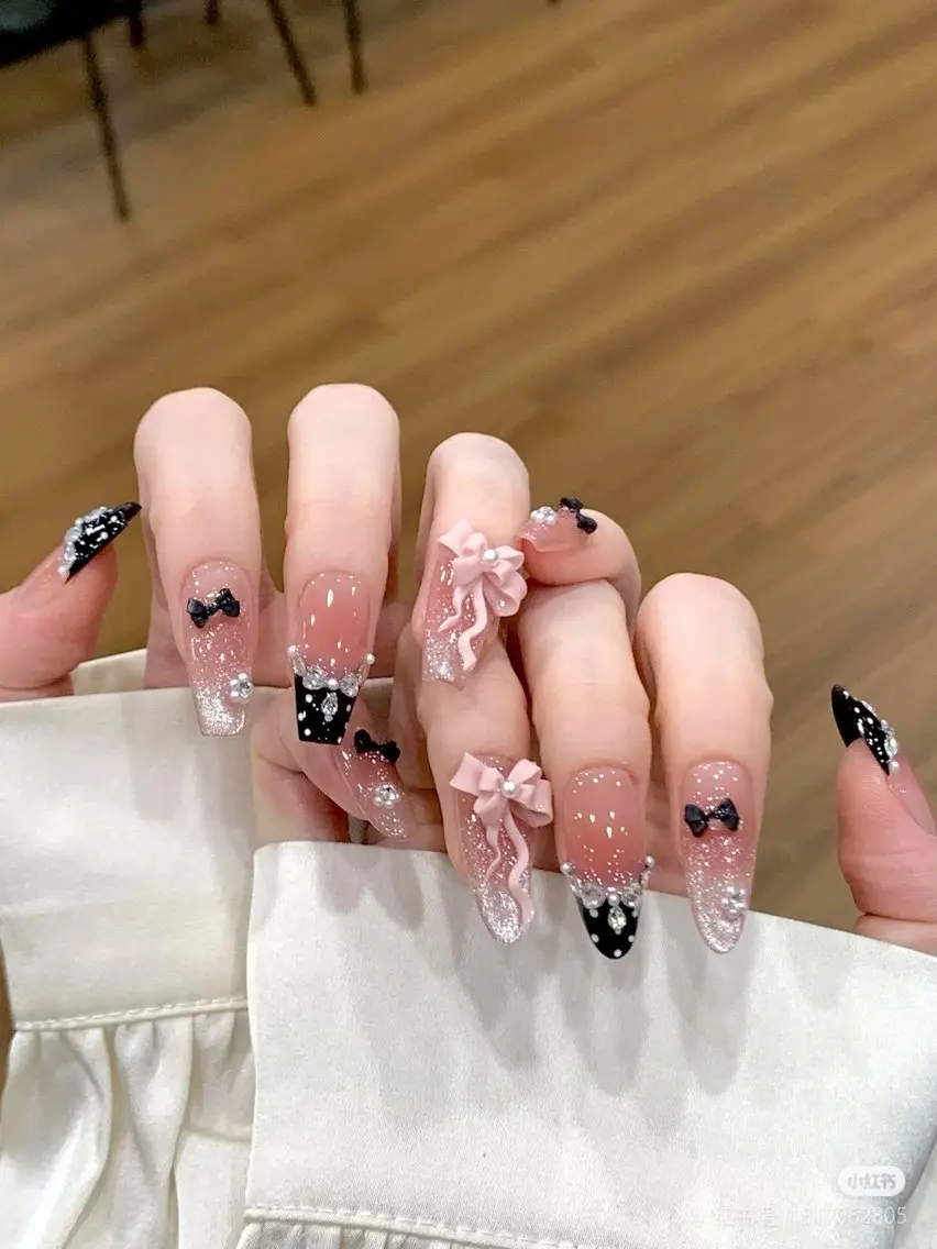 ネイル クリアネイル 長さ出し フラッシュネイル フレンチネイル ジェルネイル ハンドネイル kana nailのネイルデザイン