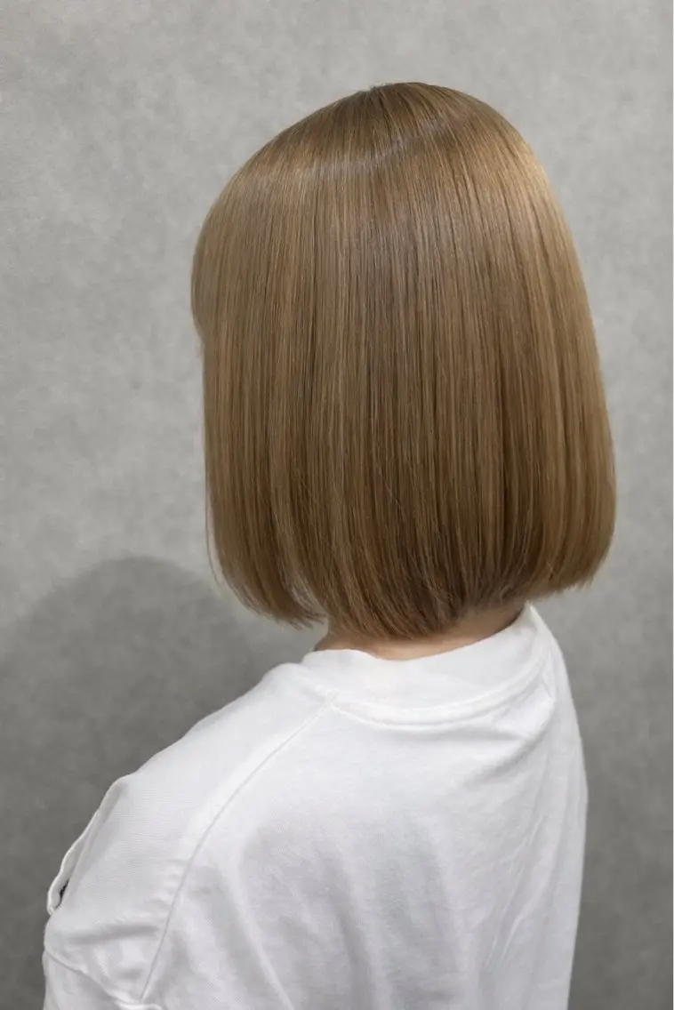 ショート カラー ベージュカラー 透明感カラー ミルクティーベージュ ボブ ヘアカラー トリートメント ミルクティー職人× HIROSEのヘアスタイル
