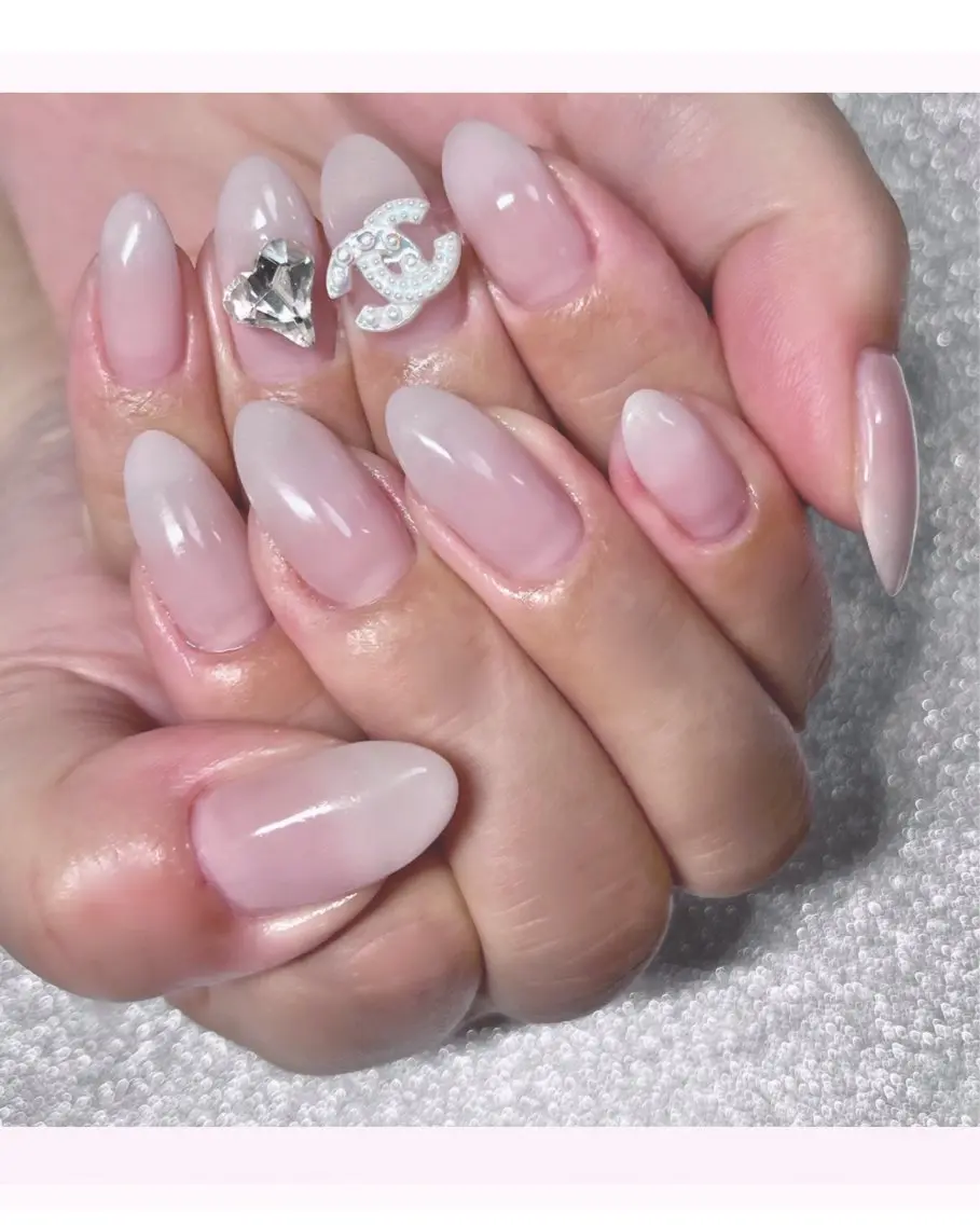 ネイル グラデーション ワンカラーネイル BEE NAILのネイルデザイン