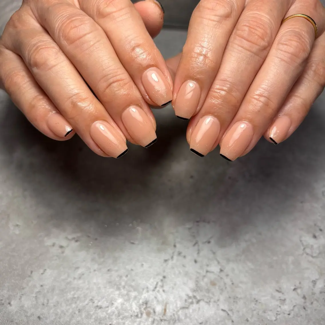 ネイル フレンチネイル 大東市ネイルサロン 【KYURA】ｷｭﾗのネイルデザイン