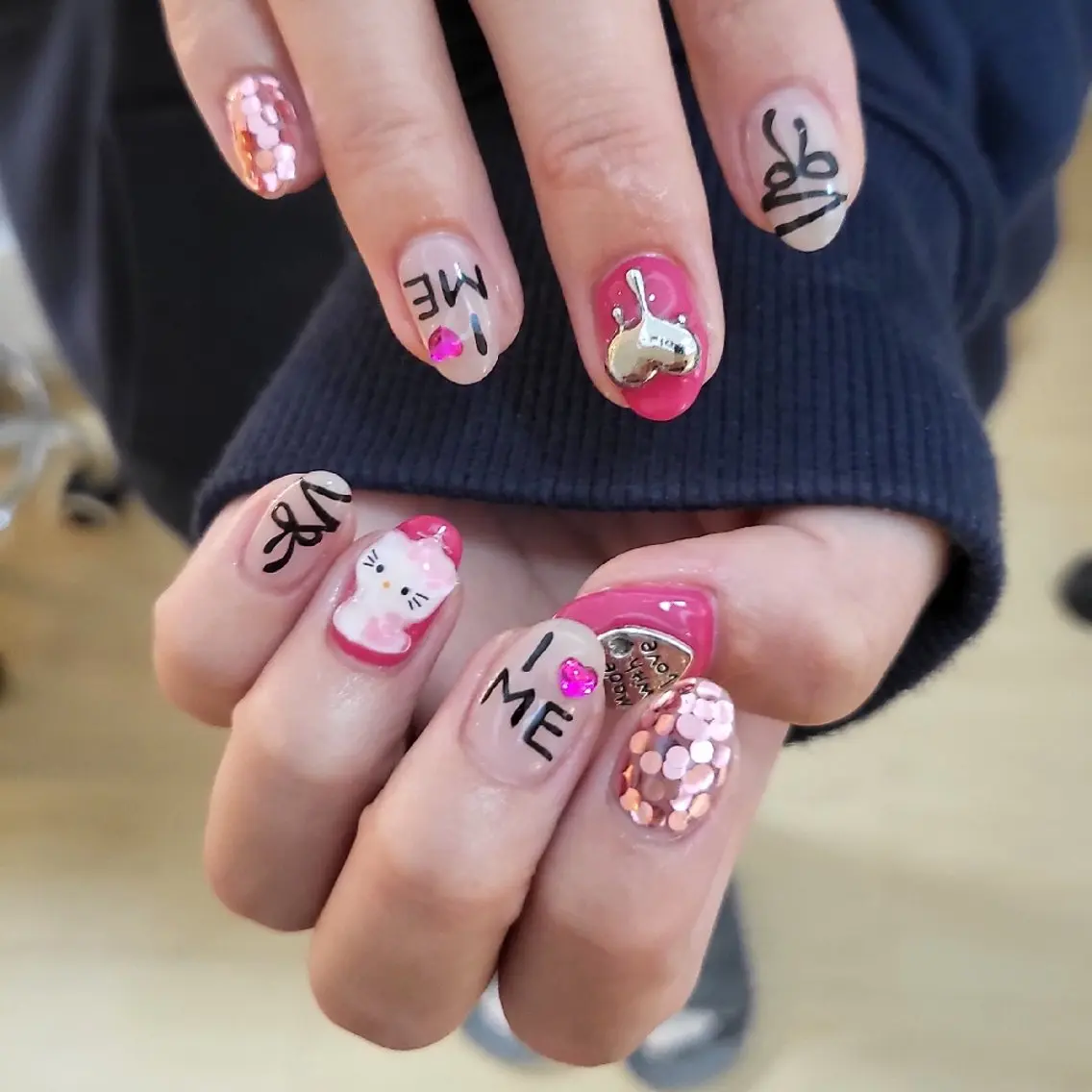 ネイル ハンドネイル フットネイル ハンドケア ChouChou NAILSALONのネイルデザイン