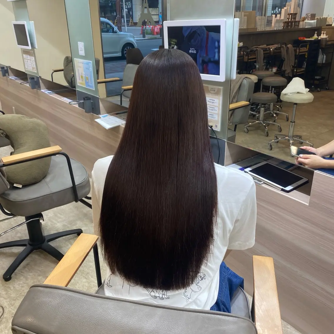 ロング rina/ レディースカットのヘアスタイル