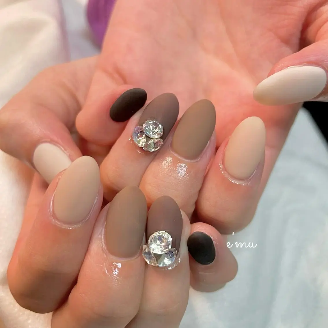 ネイル マットネイル ワンカラーネイル nail salon e'mu💐のネイルデザイン