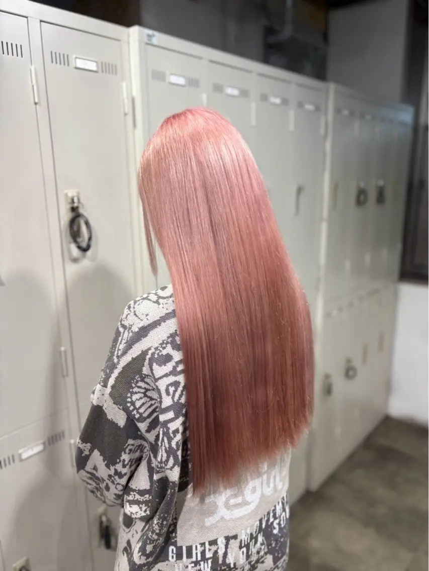 ロング 髪質改善 トリートメント はやの🩵ハイトーン /ダブルカラーのヘアスタイル