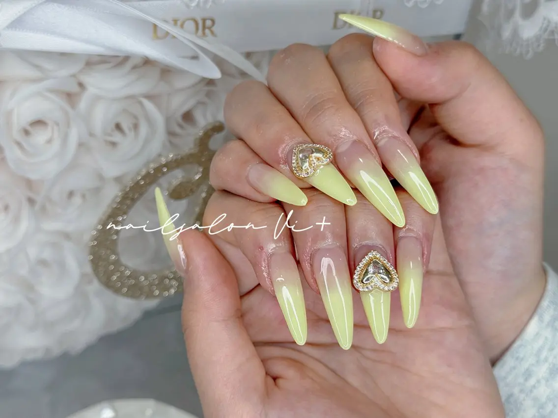 ネイル ハンドネイル ✨Nailsalon Vi+✨のネイルデザイン