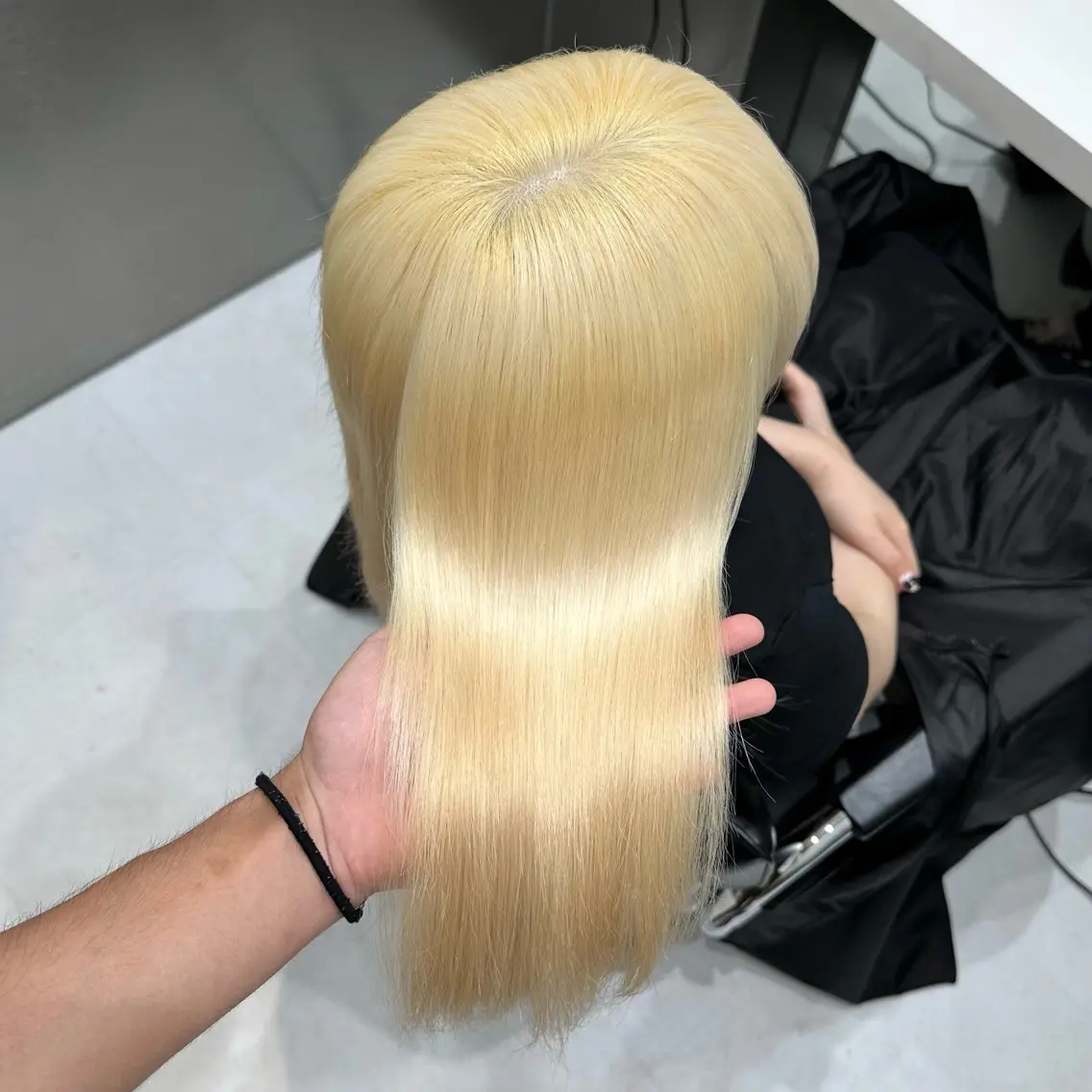 ミディアム カラー ヘアカラー 💫艶ハイトーン×髪 質改善💫リュウトのヘアスタイル