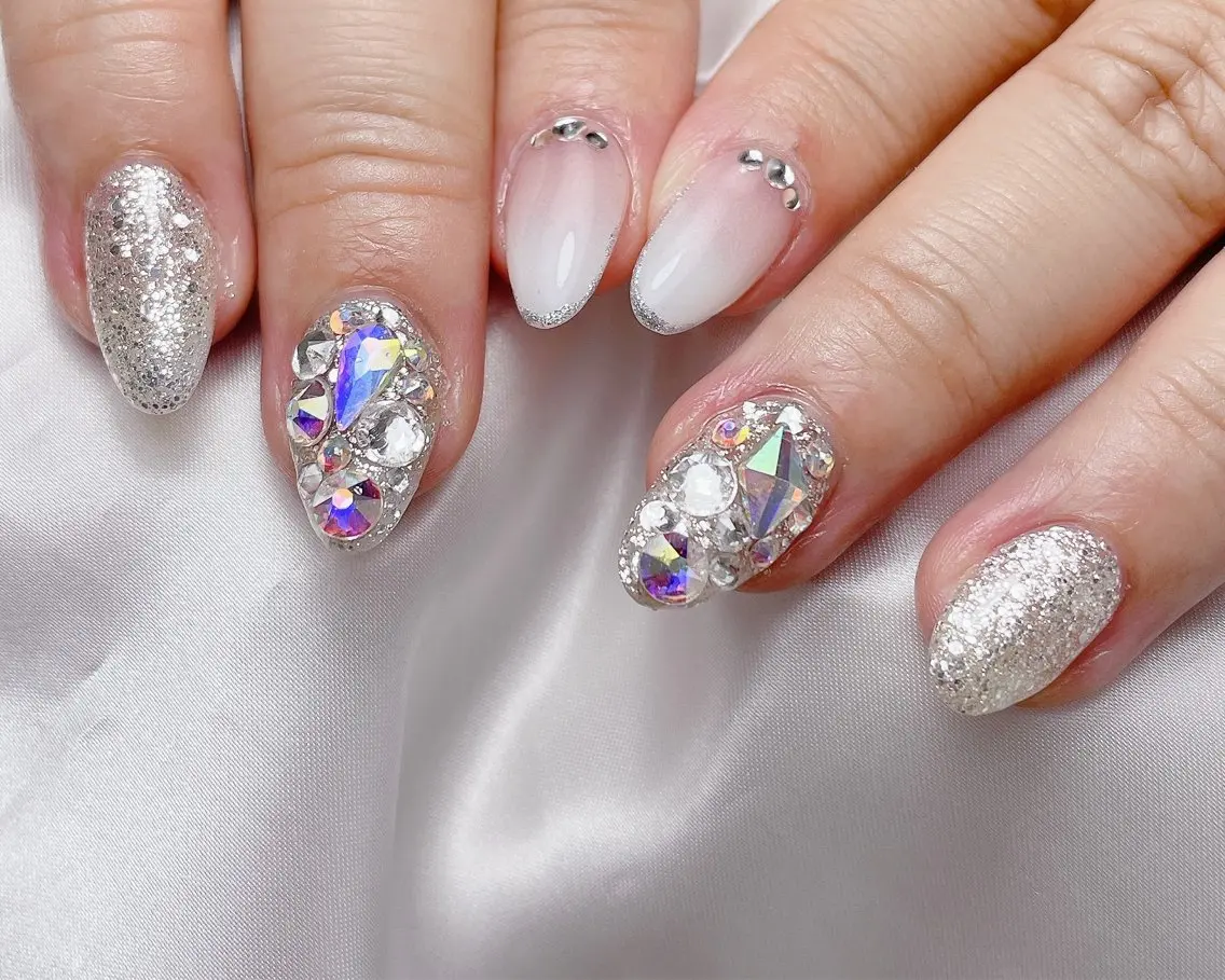 ネイル ラメ(グリッター) ストーンネイル ハンドネイル M nailのネイルデザイン