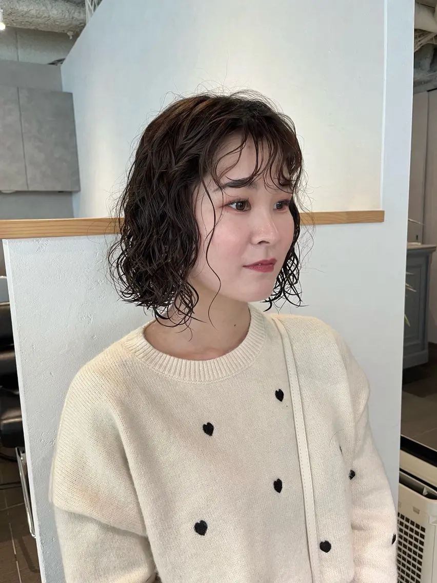 ショート パーマ ボブ スパイラルパーマ カット パーマ トリートメント 桃果 momokaのヘアスタイル