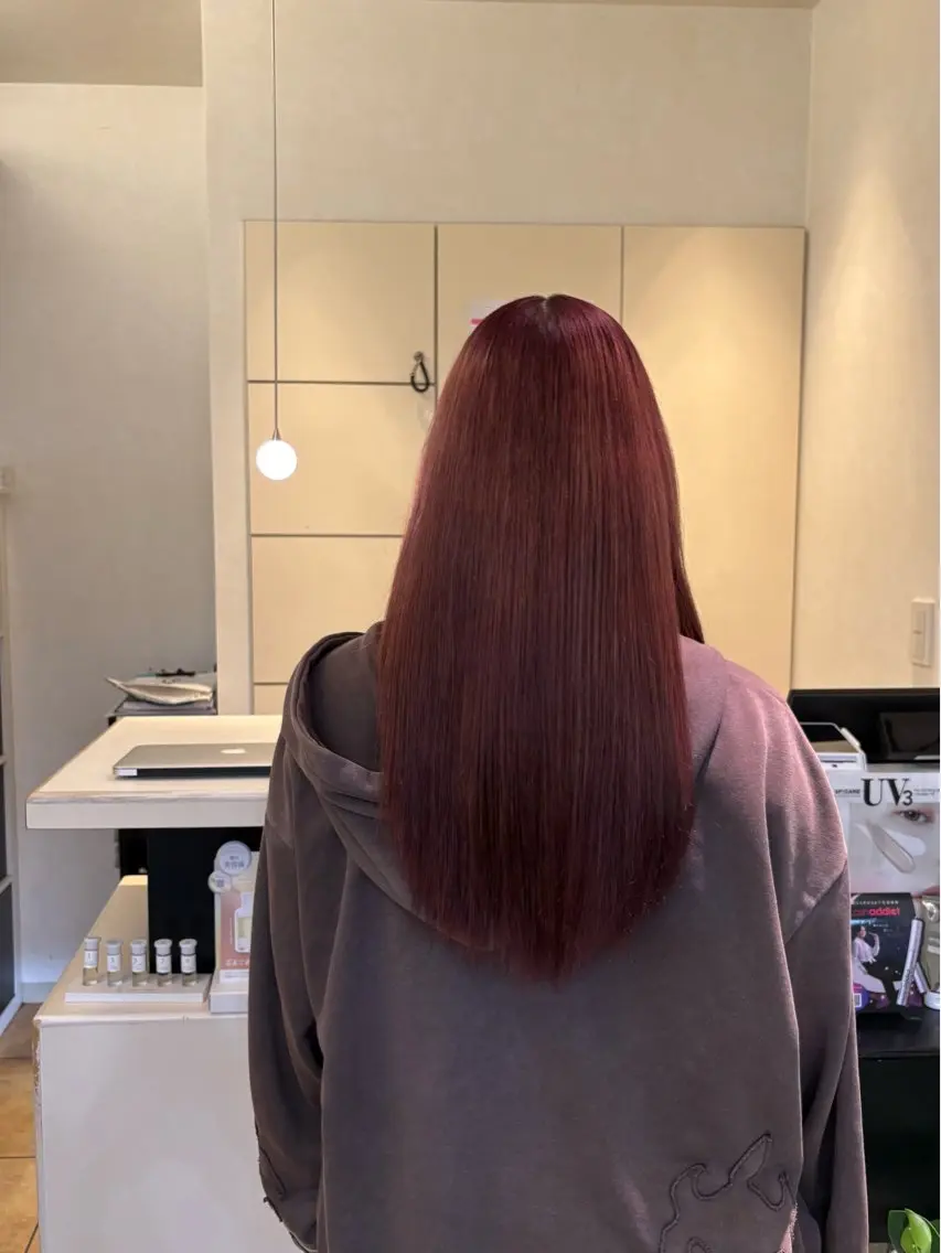 カラー ヘアカラー 東 結菜のヘアスタイル