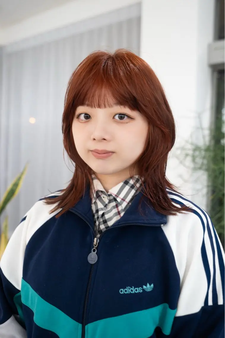ミディアム カット ヘアカラー 瀬長なおみ U too e'sのヘアスタイル
