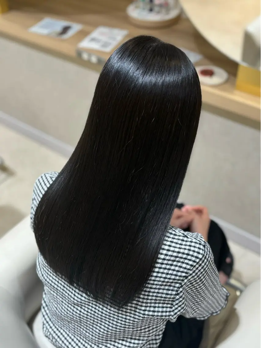 ロング カラー カット ヘアカラー トリートメント ユウキ .のヘアスタイル