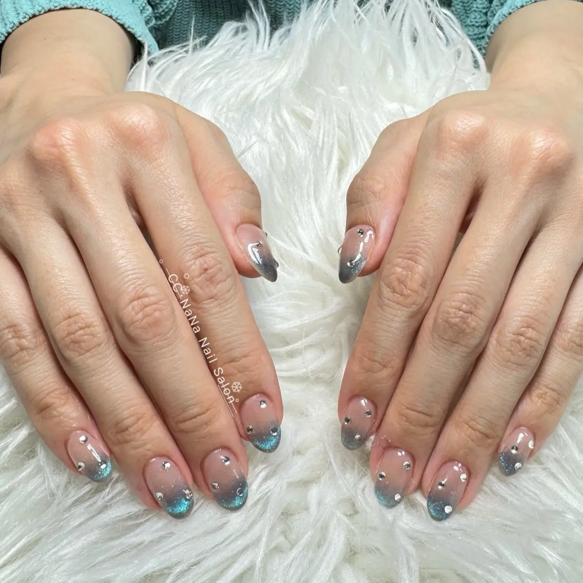 ネイル アートネイル チークネイル フラッシュネイル ジェルネイル グラデーション ハンドネイル 💎CC・NaNa 韓国風ネイル🌙Cのネイルデザイン