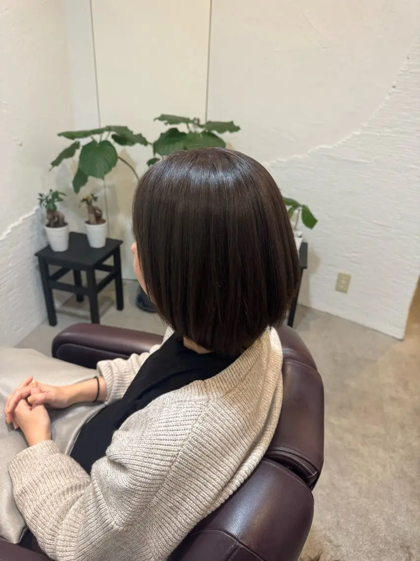 ミディアム アッシュ アッシュブラウン ヘアカラー 大西成那 WILLOW京橋のヘアスタイル