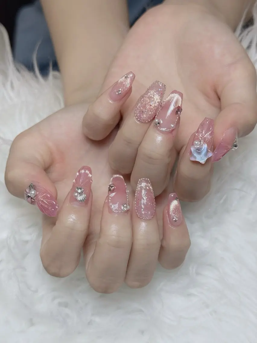 ネイル オーロラネイル チークネイル 長さ出し フレンチネイル 韓国ネイル ハンドネイル Lumi Shinokuboのネイルデザイン