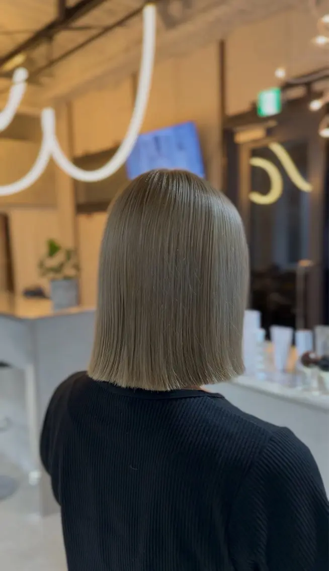 ミディアム ヘアカラー 山下 聖愛羅のヘアスタイル