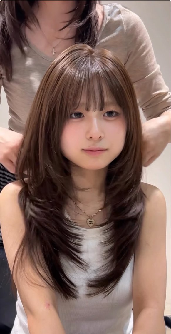 カラー 楠 彩乃のヘアスタイル