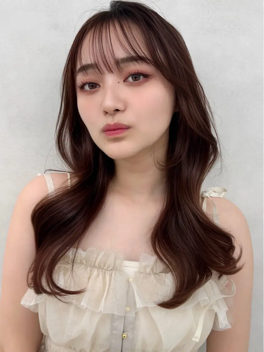ロング ユーリ 艶髪🥀カラー🤍のヘアスタイル