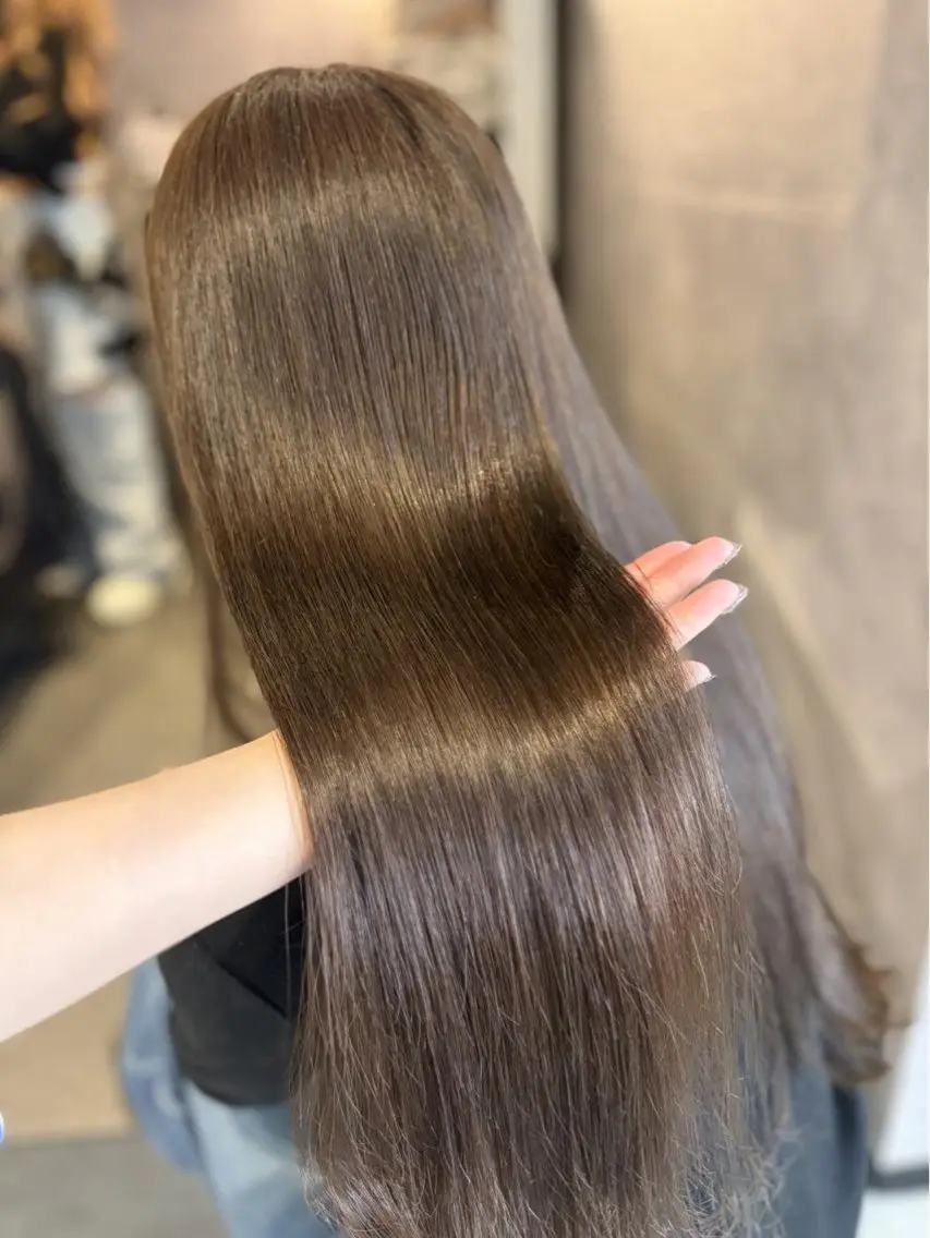 ロング 相澤 咲希のヘアスタイル