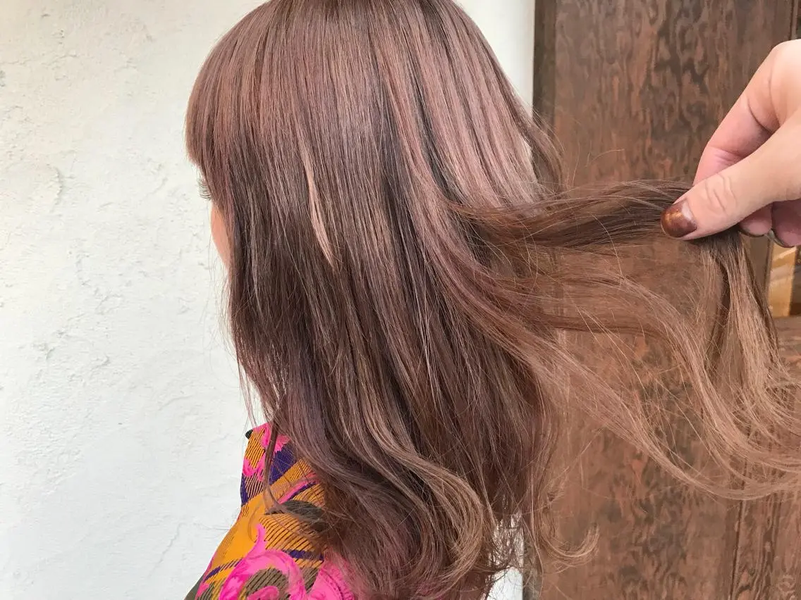 ミディアム カラー ベージュカラー ピンクカラー ピンクベージュ 艶髪育成サロン 京橋　shinのヘアスタイル