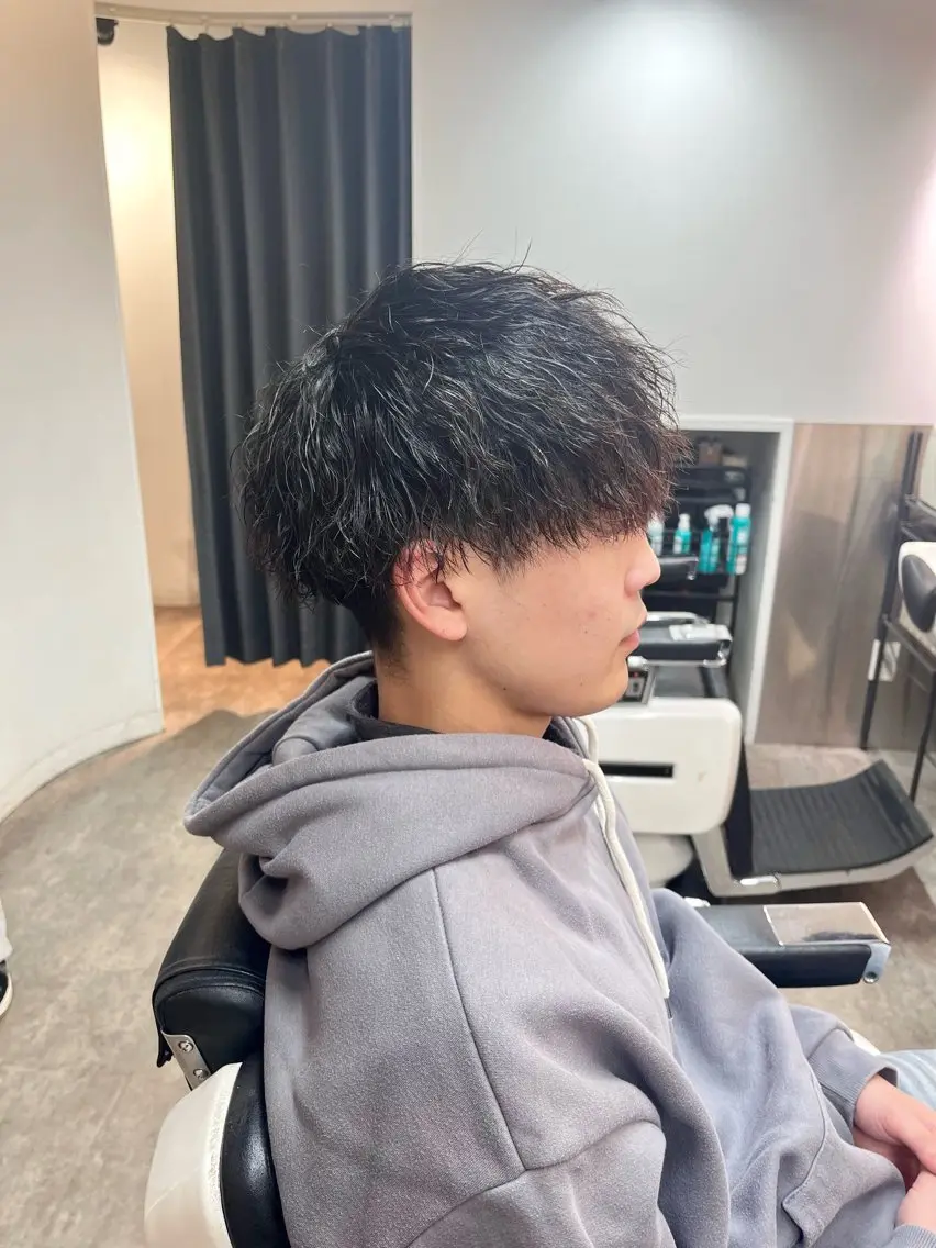 ショート パーマ メンズ カット パーマ トリートメント 佐々木 優人のヘアスタイル
