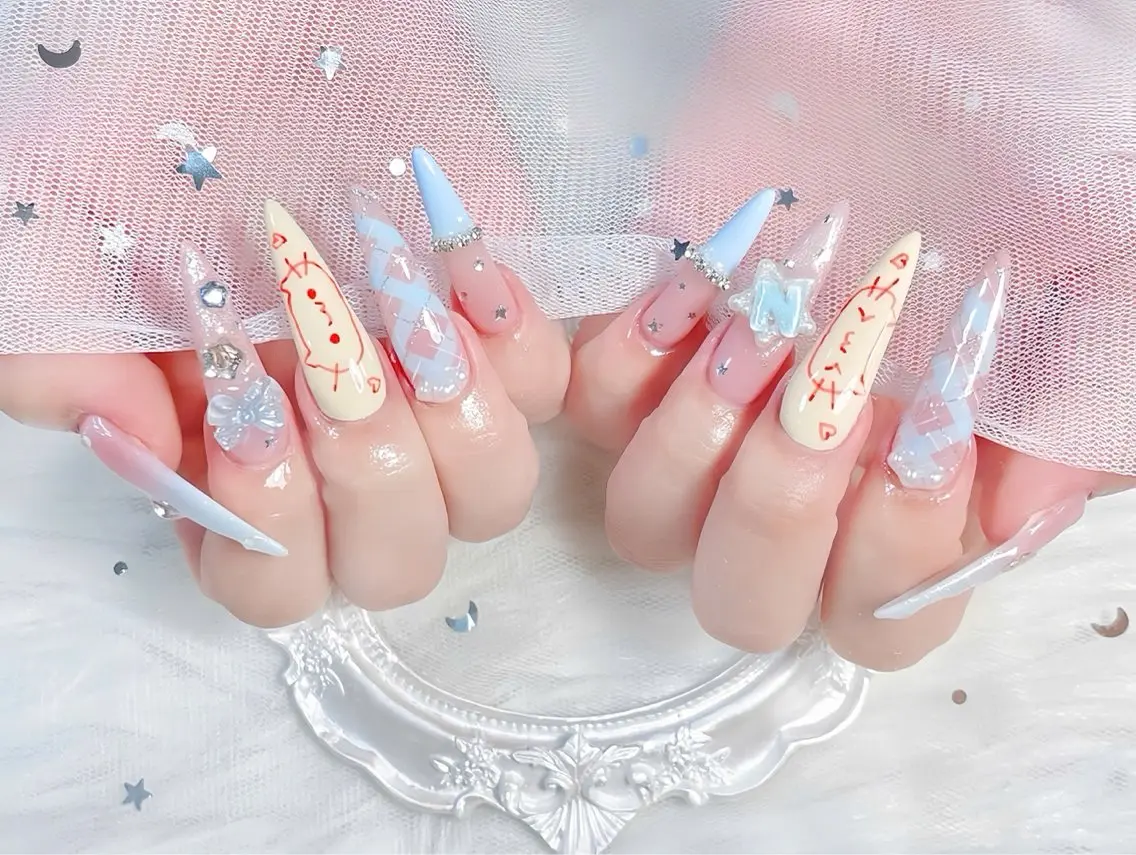 ネイル チークネイル 長さ出し フレンチネイル ジェルネイル グラデーション ハンドネイル THANHTHANH NAILのネイルデザイン