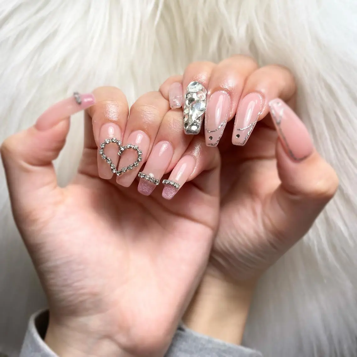 ロング nailsalon ROSA Rのネイルデザイン