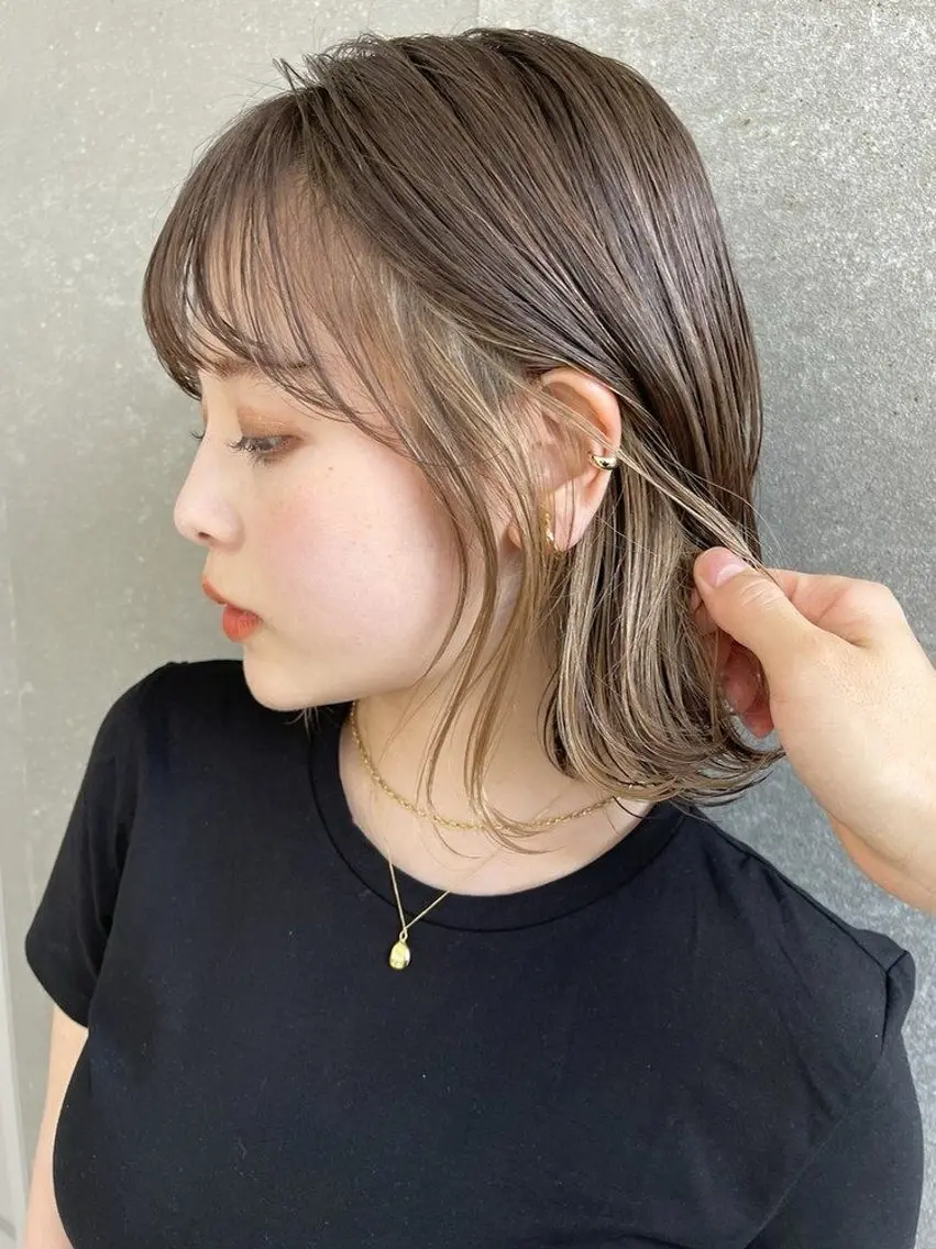 ミディアム 橘　愛佳/暖色系 レイヤーカットのヘアスタイル