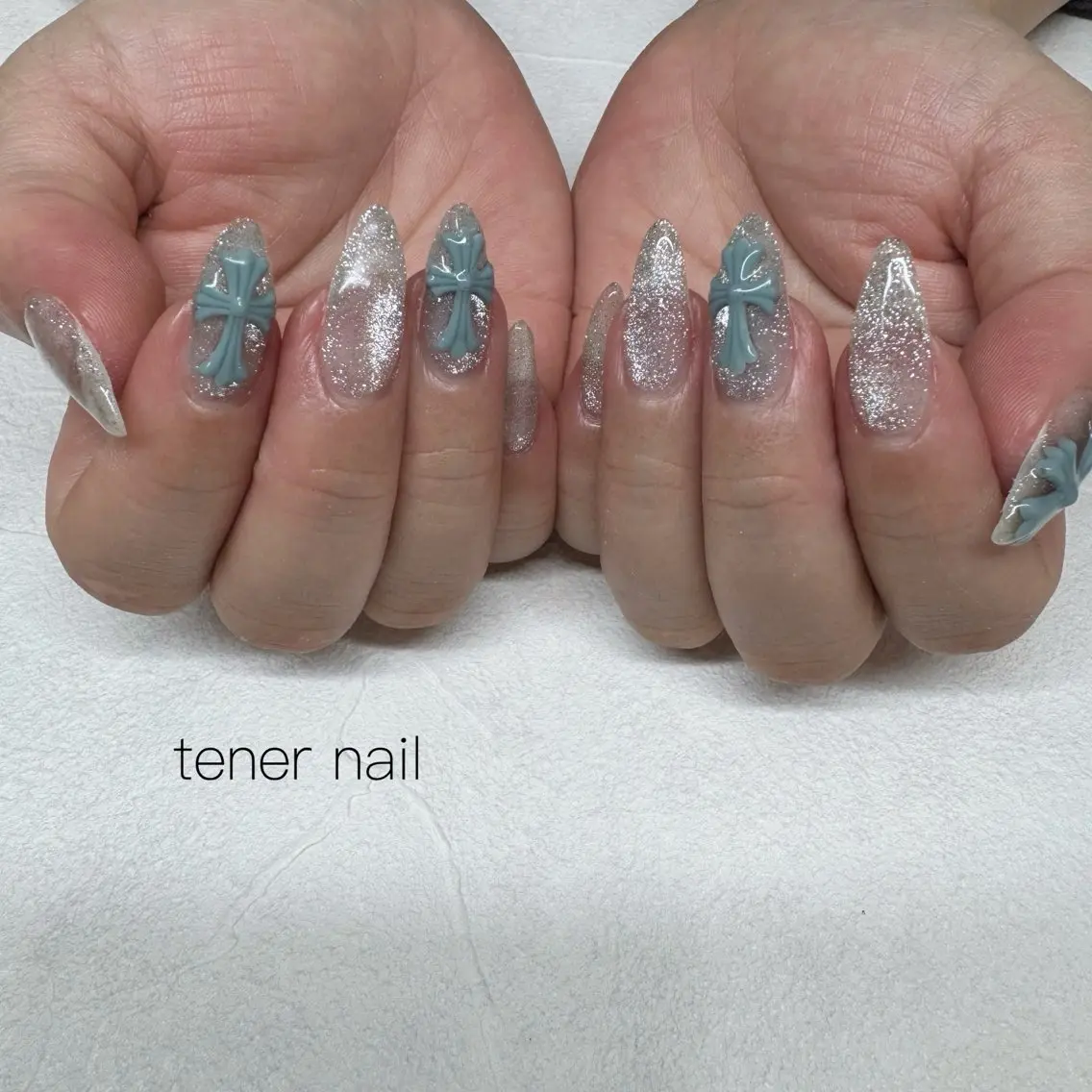 ネイル シルバー ハンドネイル テネルネイル tener nailのネイルデザイン