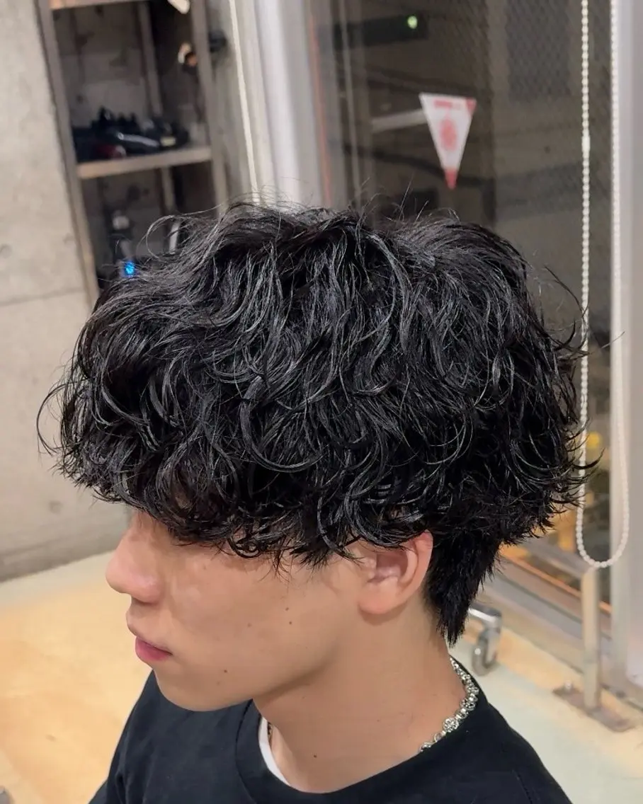 パーマ メンズ メンズパーマ 刈り上げ カット パーマ fifth原宿 宮部蓮のヘアスタイル