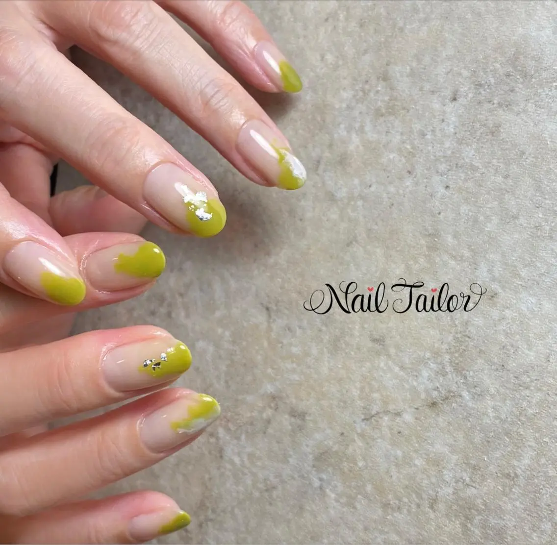 ネイル 長さ出し ジェルネイル ニュアンスネイル オフィスネイル ピスタチオネイル ハンドネイル NailTailor ネイルテイラーのネイルデザイン