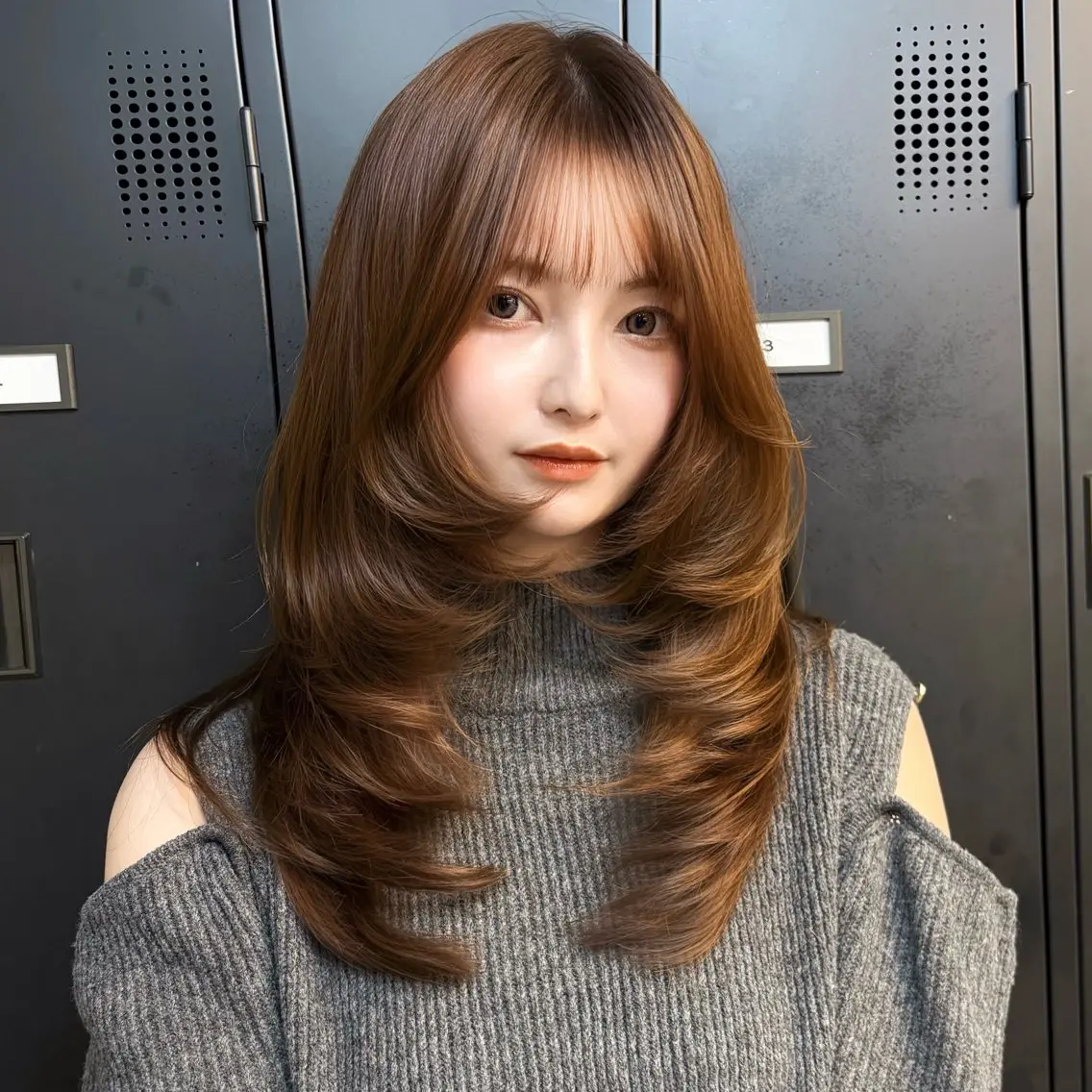 ロング カラー カット ヘアカラー トリートメント 新宿/レイヤーカット 髪質改善/小顔見せのヘアスタイル