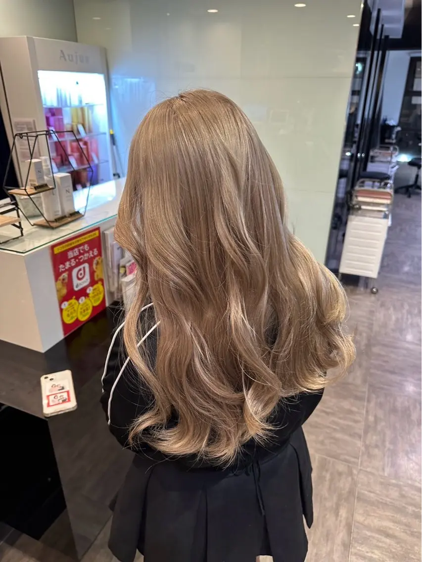 ロング カラー ヘアカラー 中川 蓮のヘアスタイル