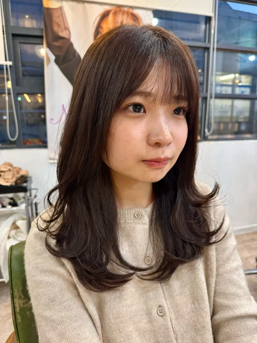 セミロング カット ヘアカラー トリートメント レイヤーカット 中屋光貴のヘアスタイル