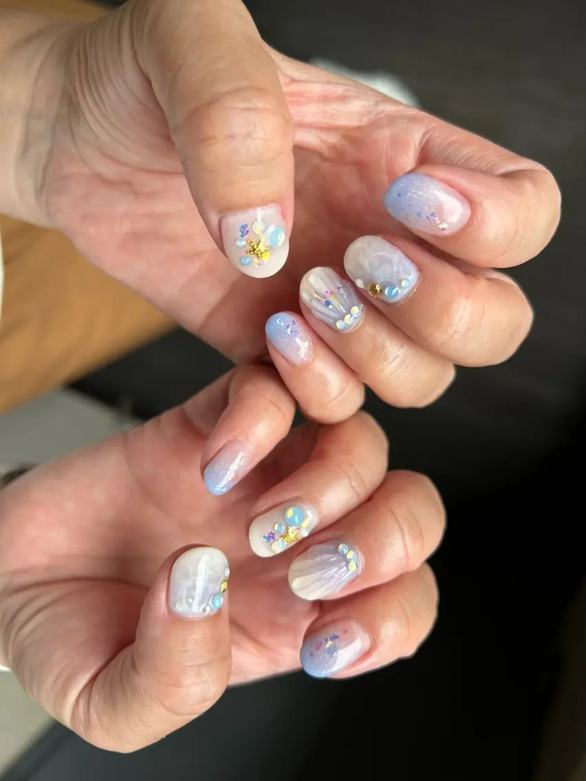 ネイル ハンドネイル フットネイル ✴︎ Delightのネイルデザイン