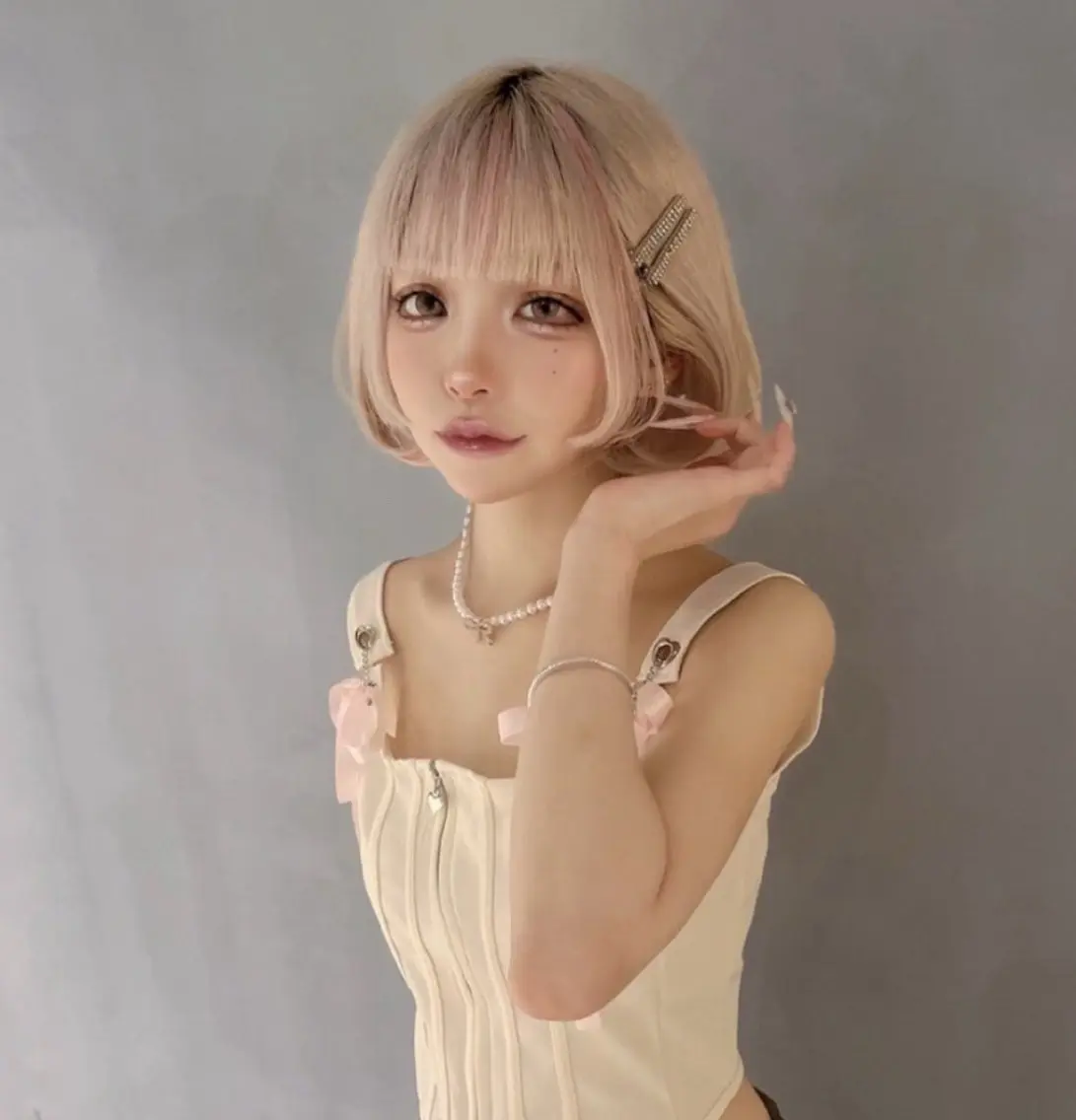 ショート 切りっぱなしボブ ボブ 奥山 みのりのヘアスタイル