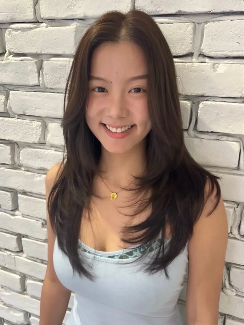 セミロング レイヤーカット カット ヘアカラー トリートメント レイヤーカット 早崎太生のヘアスタイル