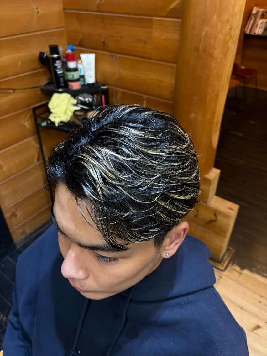 カラー メンズ メンズハイライト ハイライトカラー カット 【メンズ専門‼️】 中林良嘉のヘアスタイル