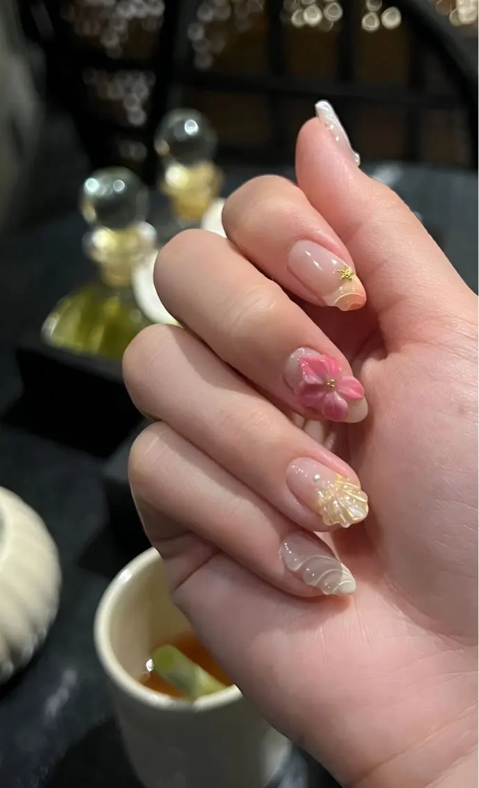 ネイル ハンドネイル TINA NAILのネイルデザイン