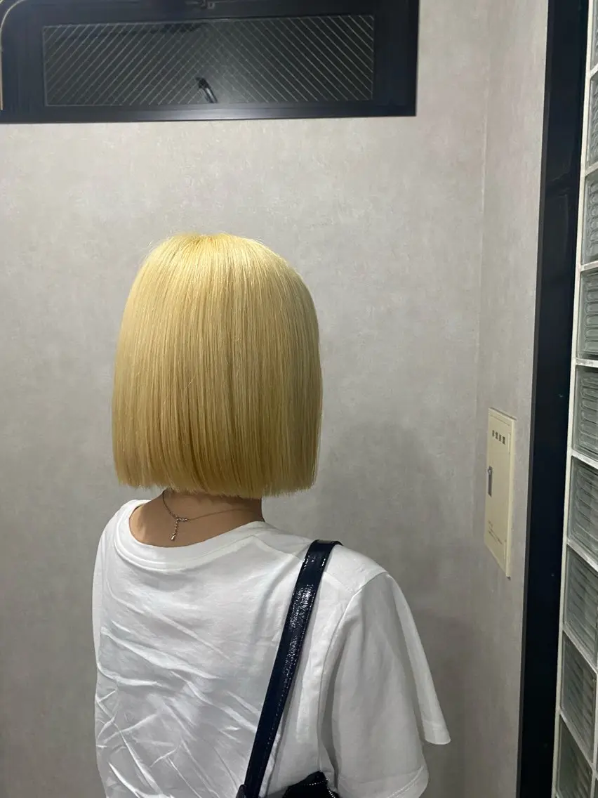 ミディアム 梅田/ハイトーン 🎀Rumina🎀のヘアスタイル