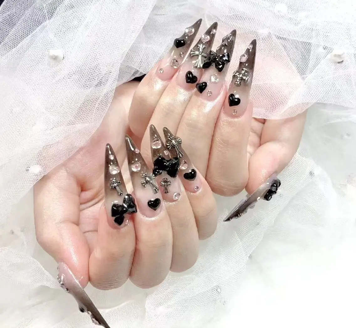 ネイル hi nails蕨のネイルデザイン