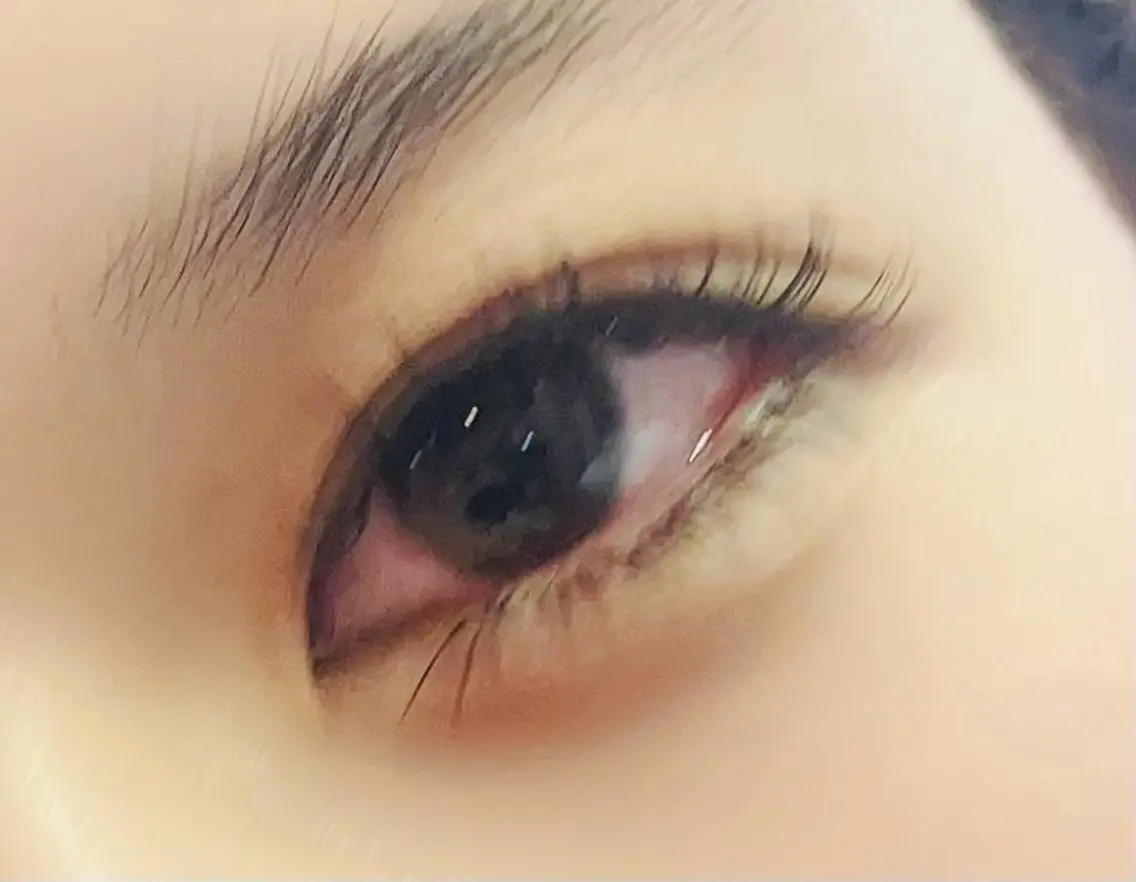 フラットラッシュ100本+下まつげ40本　コーティング仕上げ💕2️⃣回以降オフ+550円の写真